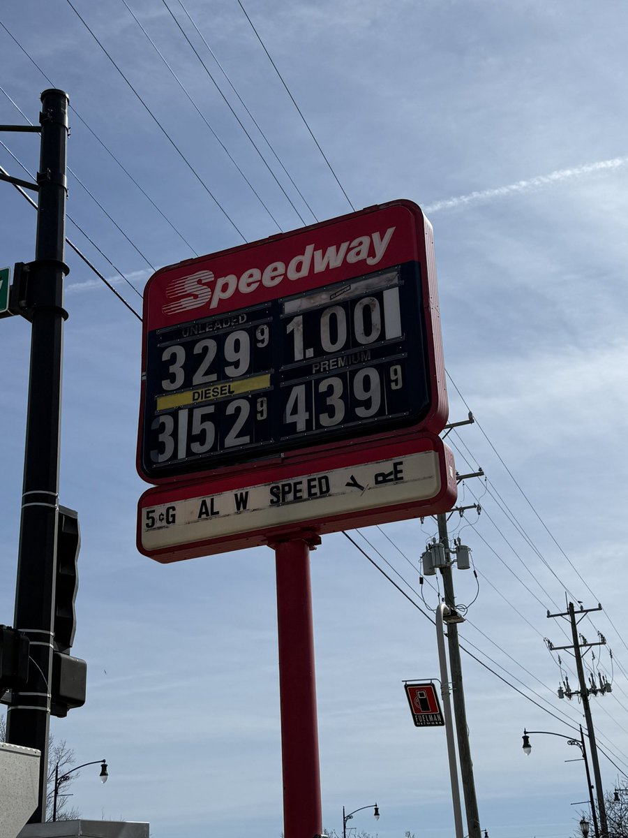 TrumpResults's tweet photo. 3/11/25-Gas $3.29/gal (up $0.22/7.2% from $3.07 1/21/25);Milk $2.99/gal (Unchanged from $2.99 1/21/25);Bacon $5.99 (down $5/45.5% from $10.99 1/21/25); Eggs $7.99/doz (down $1/11.1% from $8.99 1/21/25). Total $20.26, down $5.78:/22.2%from $26.04 when @RealDonaldTrump took office. https://t.co/AuGDJMf5Y8