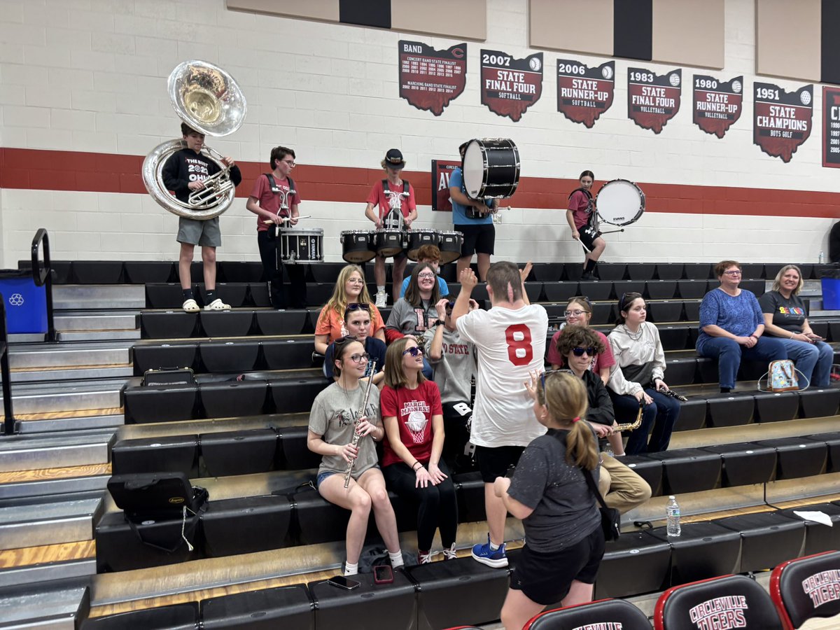 Logan Elm High School Bands tweet media