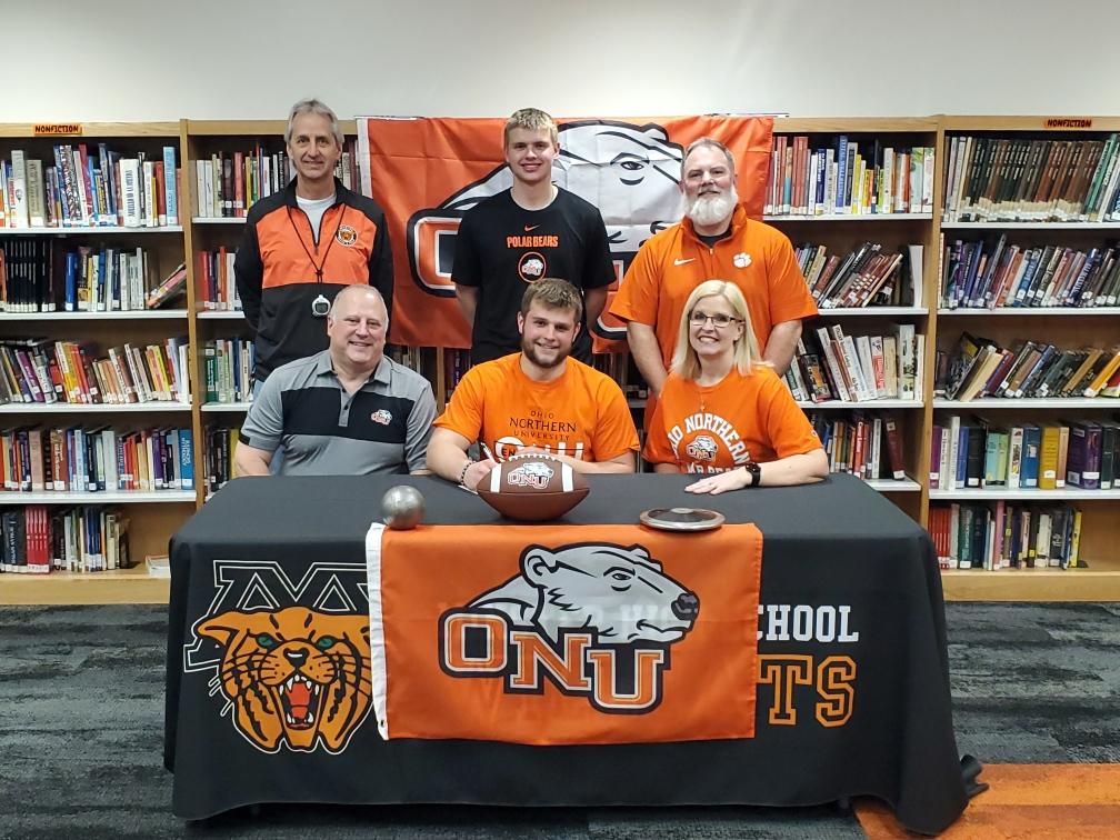 skfrimel's tweet photo. Will made it official that he will be attending Ohio Northern University in the fall, playing football and throwing for indoor &amp; outdoor track. Super proud of his hardwork both in the classroom and on the field and in the ring! Go Bears!! @OhioNorthernFB @ https://t.co/fA8I5qeRqM