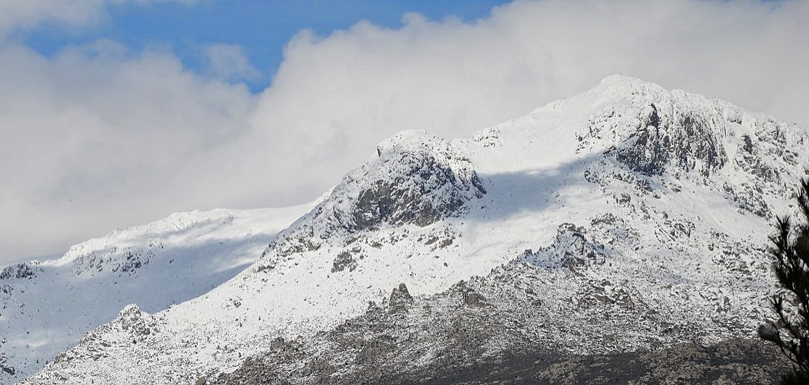 jo_secuoya's tweet image. #Maliciosa y Cabezas de Hierro desde #Moralzarzal