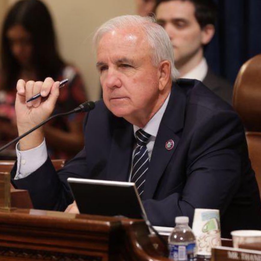 🇺🇸🇨🇺 | El congresista <a href="/RepCarlos/">Rep. Carlos A. Gimenez</a> confirma el arresto por el FBI de un agente de la dictadura cubana infiltrado en EE.UU. gracias a mentiras migratorias. 

Acusa a Biden de llenar el país de represores y asegura que, junto a Trump, están limpiando la nación de espías castristas.