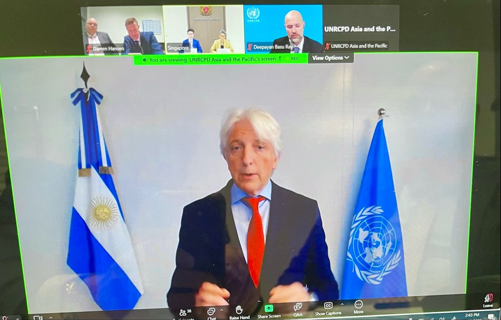AusArmsControl's tweet image. We all have a stake in space security. Space-enabled technologies are vital for transport, communication, health, commerce & help address natural disasters.
🇦🇺 pleased to convene with 🇸🇬 & @UNRCPD regional workshops.
Great to hear from @cmforadori Chair of the OEWG.