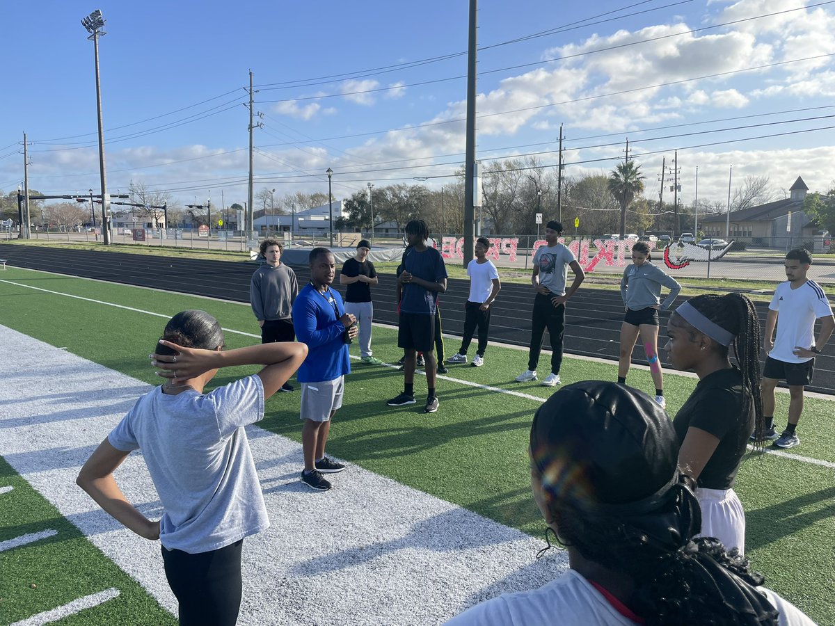 Dulles Track (@dulleshstrack) on Twitter photo Day 3 of spring break practice in the books. Way to put in the work now go enjoy your spring break! Be safe and have fun! #550 Day 3 of spring break practice in the books. Way to put in the work now go enjoy your spring break! Be safe and have fun! #550