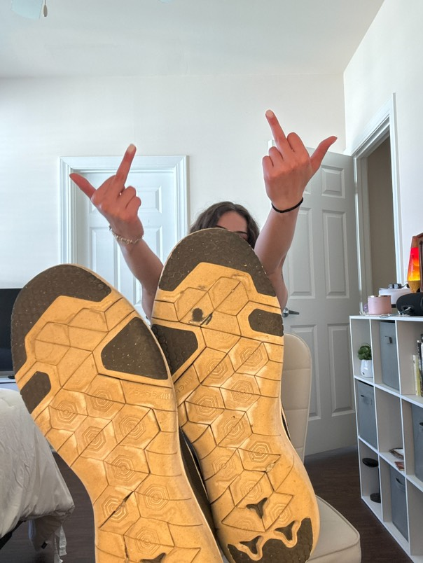 paigeishere18's tweet photo. Hiring one grown man to dedicate his entire life to licking my shoes clean https://t.co/xk8vJlY30K