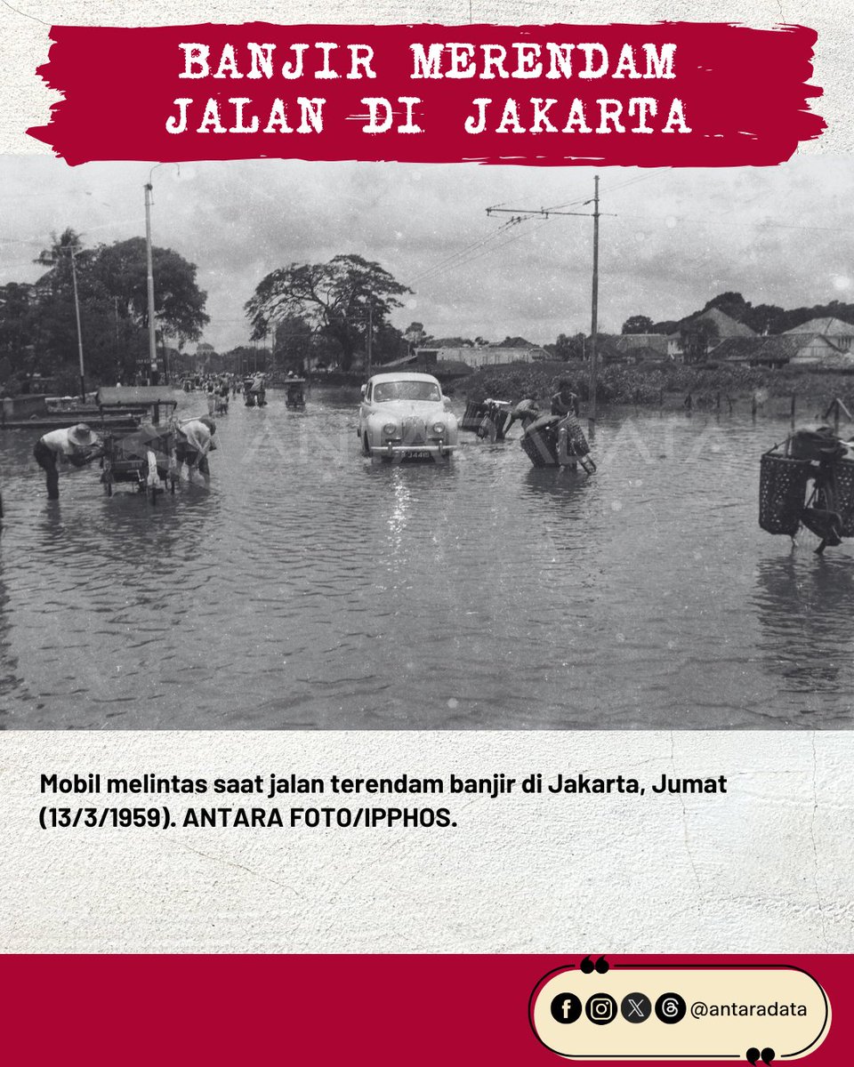 AntaraData's tweet image. Arsip foto 13 Maret 1959 menunjukkan keadaan lalu lintas di Jalan Asem Lama, kini Jalan Wahid Hasyim, Jakarta Pusat, yang terendam banjir.

Dikutip dari arsip berita Antara 13 Maret 1959 saat itu banyak daerah di Indonesia mengalami banjir.

Selengkapnya:
s.id/5ZniT