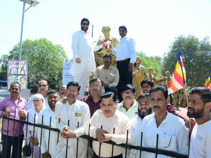 #Jhansi दांडी यात्रा की 96 वीं वर्षगांठ पर कांग्रेसियों ने बापू को किया नमन sahujagran.com/?p=69611 via @Sahujagran.com | HIndi News Portal | Sahu Samaj News