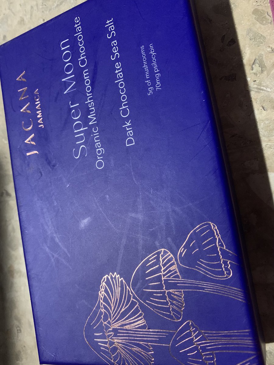 Super 🌝 Moon 🍄 
この商品名…

夜用や🌚

みんな同じ月を見上げるぅ♫
#ランキンパンプキン 
出たパンプキン🎃　
ここで出た
🌕🌓🌔🌗🌘🌗🌒🌕🌙
月が〜でたでた〜
月が〜出た〜