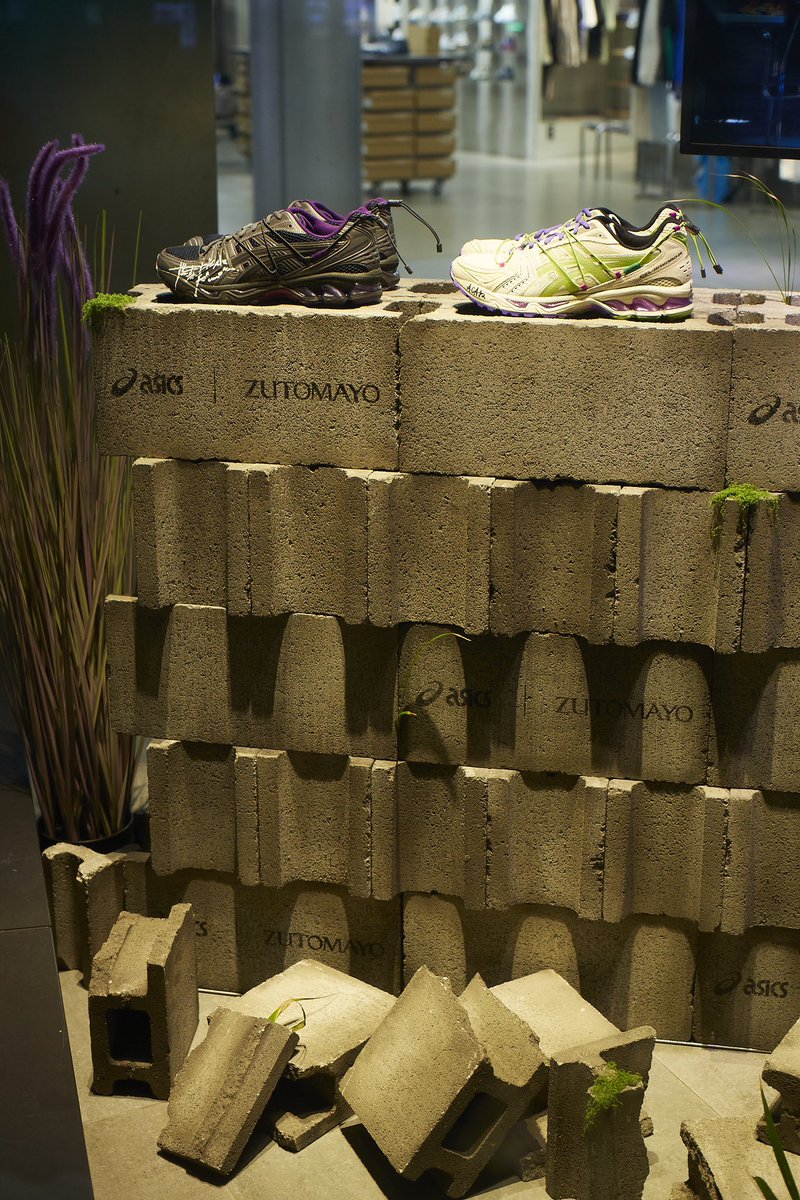 オンラインストア】本日 ASICS SportStyle GEL-KAYANO 14 × ZUTOMAYO