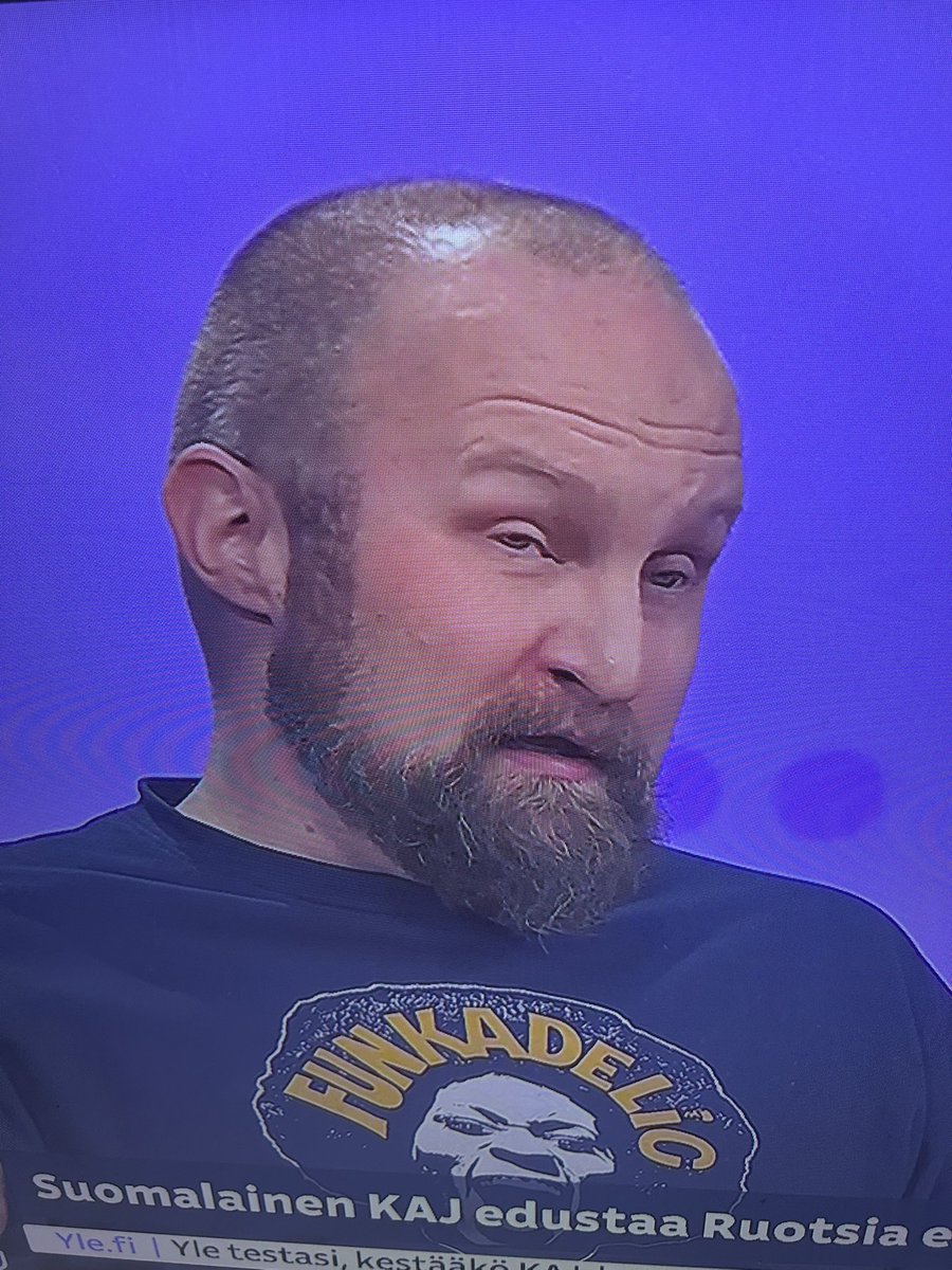 JukkaMuhonen6's tweet image. Niin vaihtui kanava heti, miten tuo otus on taas kommentaattorina. 🤢