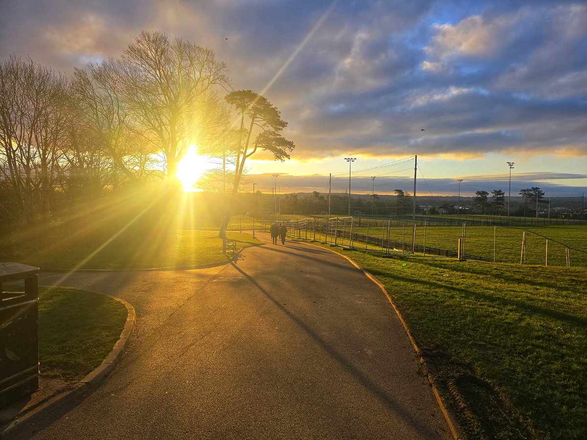 Beautiful fresh morning falls park <a href="/angie_weather/">angie phillips</a> <a href="/alexbunting4/">alex bunting</a> <a href="/barrabest/">Barra Best</a> <a href="/barbara_utv/">Barbara McCann</a> <a href="/WeatherCee/">Cecilia Daly</a> <a href="/WeatherAisling/">Aisling Creevey</a> <a href="/Louise_utv/">Louise Small</a> <a href="/U105radio/">U105 Radio</a> <a href="/SportyNeesy/">Denise Watson</a>  <a href="/PetraEllisMedia/">Petra Ellis</a> <a href="/bbcniweather/">BBC NI Weather</a> <a href="/frank_broadcast/">Frank Mitchell</a> <a href="/WestBelfastPB/">WBPB</a> <a href="/FailteFeirste/">Fáilte Feirste Thiar</a> <a href="/herobelfast/">johnny hero</a> <a href="/FeileBelfast/">Féile an Phobail</a>  <a href="/GerryAdamsSF/">Gerry Adams</a>