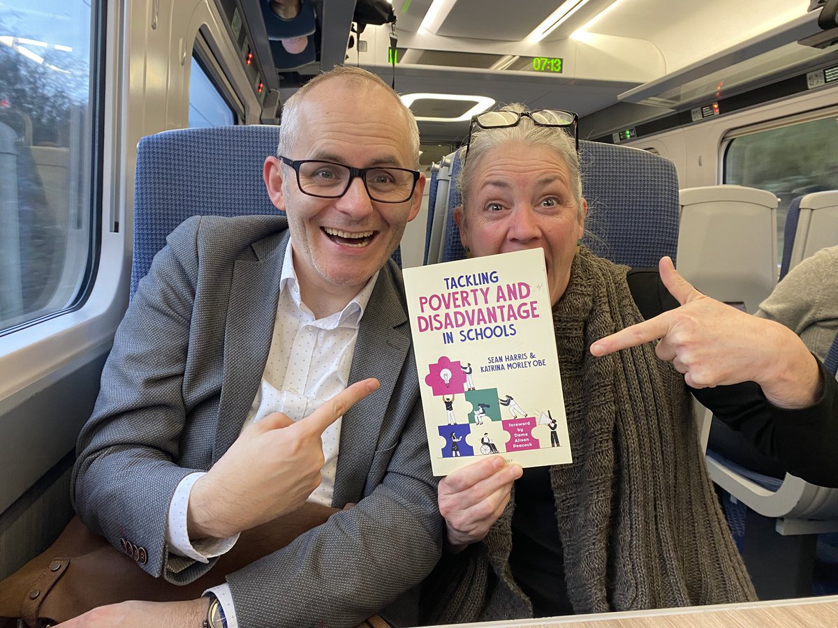 SeanHarris_NE's tweet photo. When you’re on an early morning train to @resolvepoverty conference in #Manchester and bump into one of the co authors of this book….

@povertyproofcne @BloomsburyBooks @teesvalleyed @BloomsburyEd @ChildrenNE 

#ResolvePoverty #PovertyProofing #TPADIS #BookLaunch https://t.co/FHhlDthysH