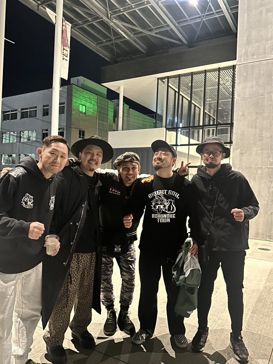 yasu_brightsoil's tweet photo. 「FIGHT&MOSH LIVE -MOBSTYLES 25th Anniversary-」
MOBSTYLES 25周年おめでとうございます🎉
GRAACA KAMAISHI BASE
25周年おめでとうございます🎉
市川芸人の皆さん、少しお時間でしたがありが10-531ました👌☝️
#MOBSTYLES
#GRAACA
#釜石
#lowiq01
#市川芸人 https://t.co/tjOmlikmWr