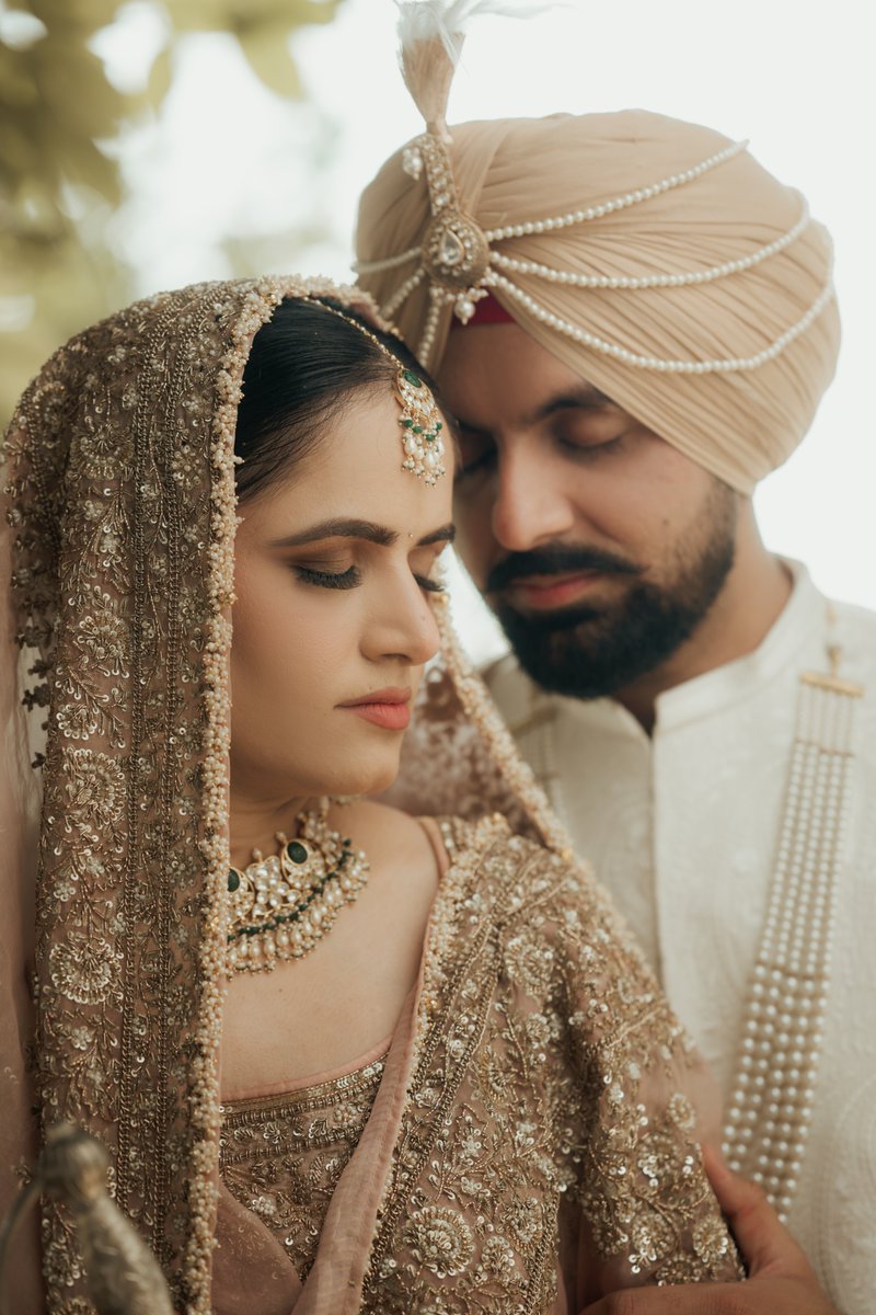 NikonIndia's tweet photo. Experience the enchanting wedding of this  couple, beautifully captured by #NikonCreator Ravindra Verma.

Nikon Z 8, NIKKOR Z 85mm f/1.2 S

For information on products, offers and more, visit https://t.co/O2lv6tbfaS

#Nikon #NikonIndia #NIKKOR #NikonZ8 #Z8 #ReadyAction https://t.co/KCqloJY7gq