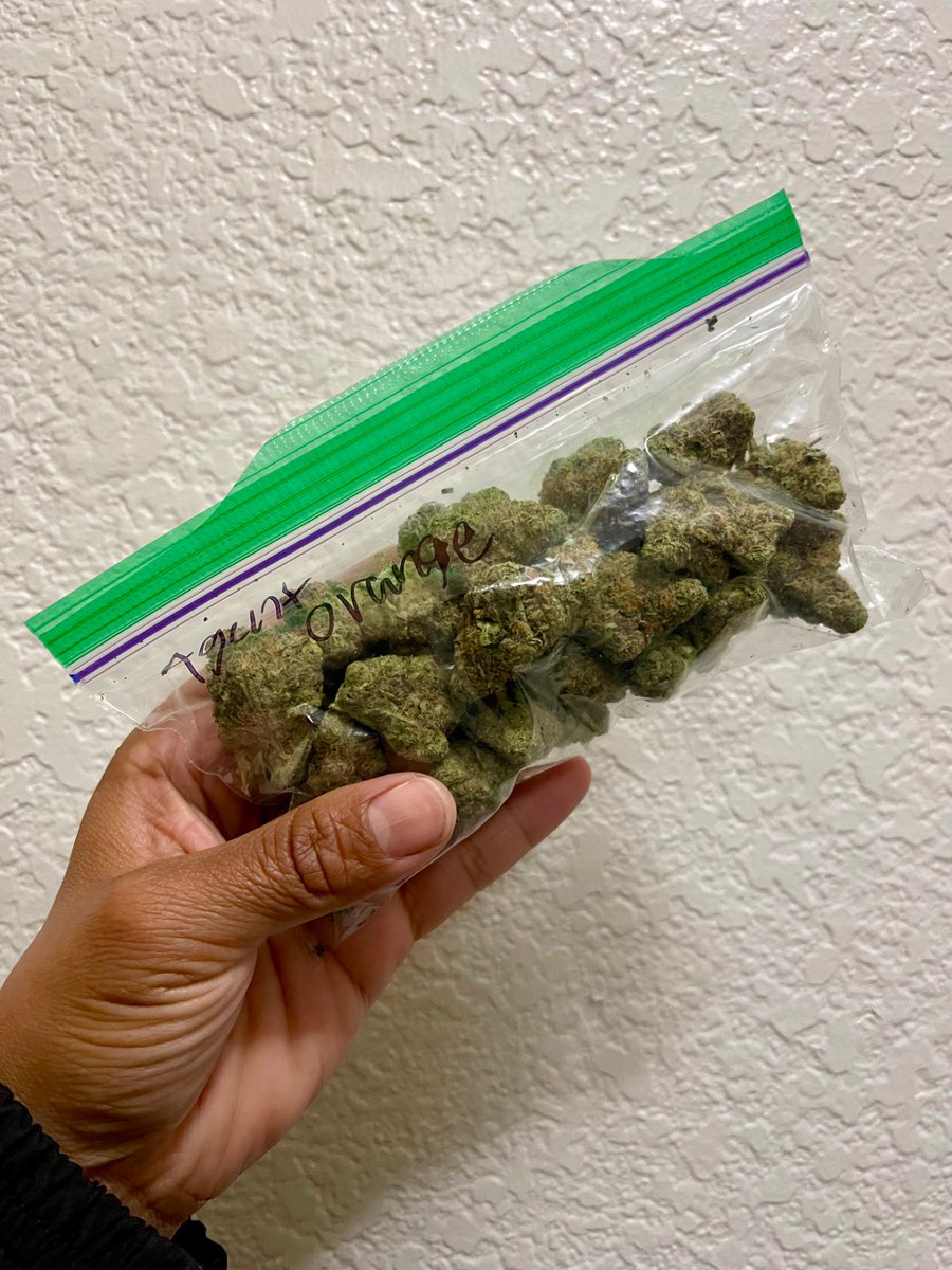 Locals only 🍊 🔥 

Love when my weed comes like this.
