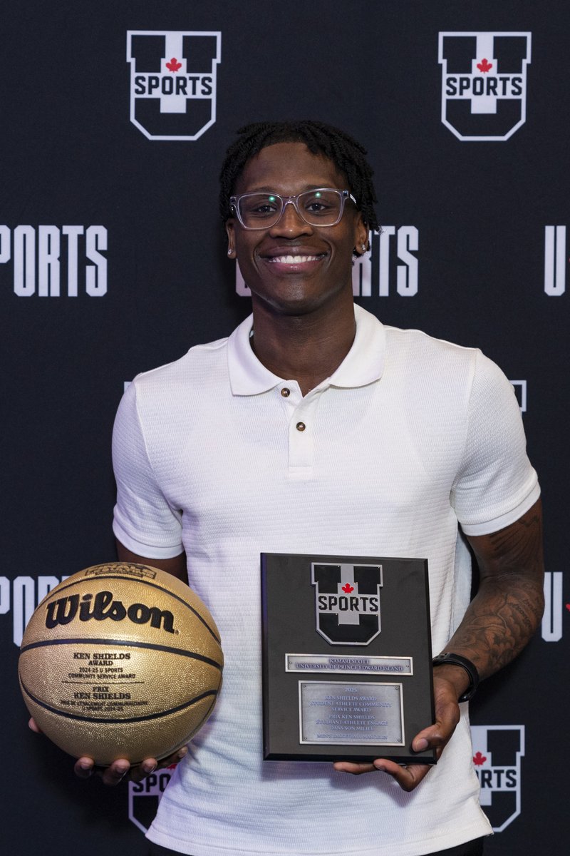 🏆KAMARI SCOTT – U SPORTS KEN SHIELDS AWARD WINNER🏆

Kamari, you've used your platform as a basketball player to become a true pillar of the community, and today, your dedication has been recognized on the national stage.

Congratulations, Kamari! Well deserved!💚

#GoPanthersGo
