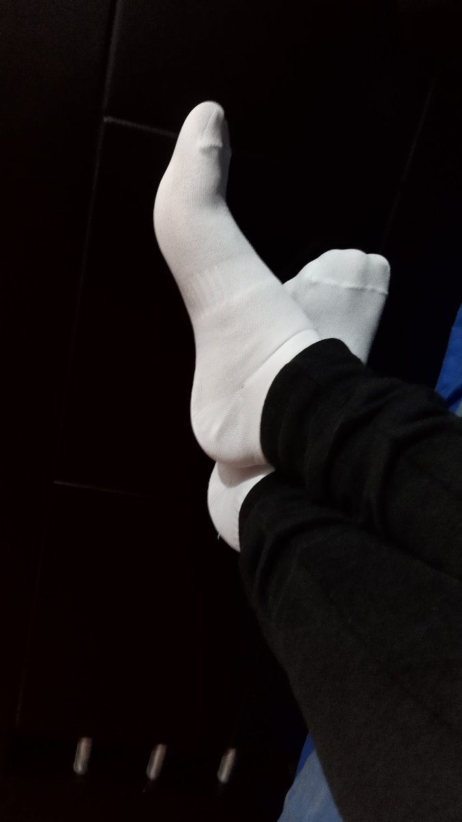 Jacksocks16's tweet photo. #whitesocksmen #meninsocks #gaysocks #socksfetish #hombreencalcetines #sniffmysocks #smellysocks #feetsmen #socksmen #socksfetish #calcetablancas #gaysocks https://t.co/FleTqPfW6Y