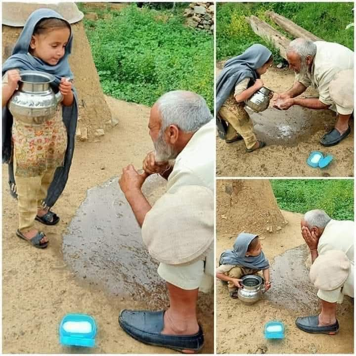 Maira_4's tweet photo. معصومیت اتنی کہ چپل الٹی پہن رکھی ہے 

لیکن ادب، احترام فرض اور محبت کے سارے تقاضوں کو سیدھی طرح پورا کررہی ہے شہزادی🥰 https://t.co/dvJMaBsgFp