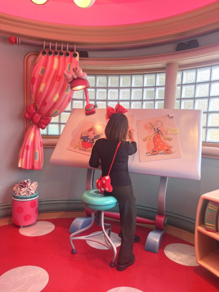 ミニーちゃんの家に遊びにきました♡
#東京ディズニーランド