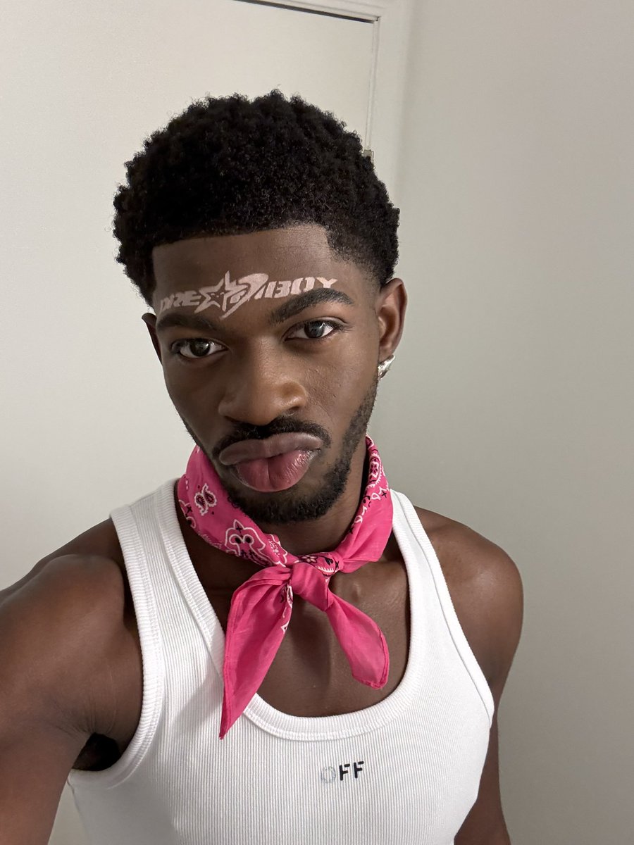 LilNasX's tweet photo. LETS GOOOOO!
PS. HOTBOX TOMORROW NIGHT!  💞🤩

https://t.co/RWiLupxIvA https://t.co/txhLW8Vgwh