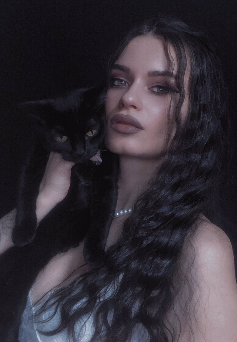 ✨🖤𝐍𝐄𝐖 𝐏𝐇𝐎𝐓𝐎🖤✨

«Mysticism»

Learn to love yourself as you are, and your energy will become a source of strength and inspiration for others. 

Appreciate your uniqueness and let it shine🤍

⏳𝐒𝐭𝐚𝐫𝐭𝐢𝐧𝐠 𝐛𝐢𝐝: 2.20 AVAX <a href="/salvor_io/">Salvor 🚢🔺</a>

2 days📍

📎Link below:👇🏻