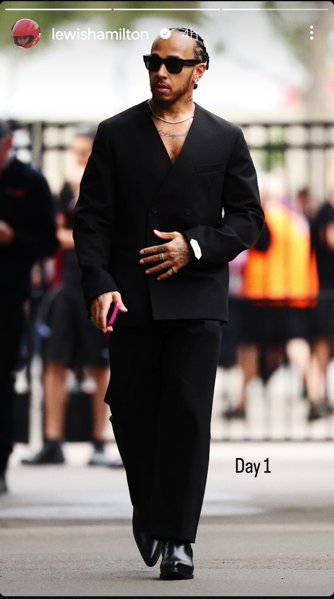 Dineo_M21's tweet photo. Buongiorno
I am late to the party
Happy Lewis Hamilton Fashion Week to all of us who celebrate.
#AustralianGP #Lewishamilton
#Teamlh #Teamham https://t.co/ow9OARhprs
