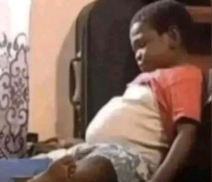 Ga bread and Fanta, ga kuma kalaman soyayya nahada nayi Sahoor.❤️🥰🤩