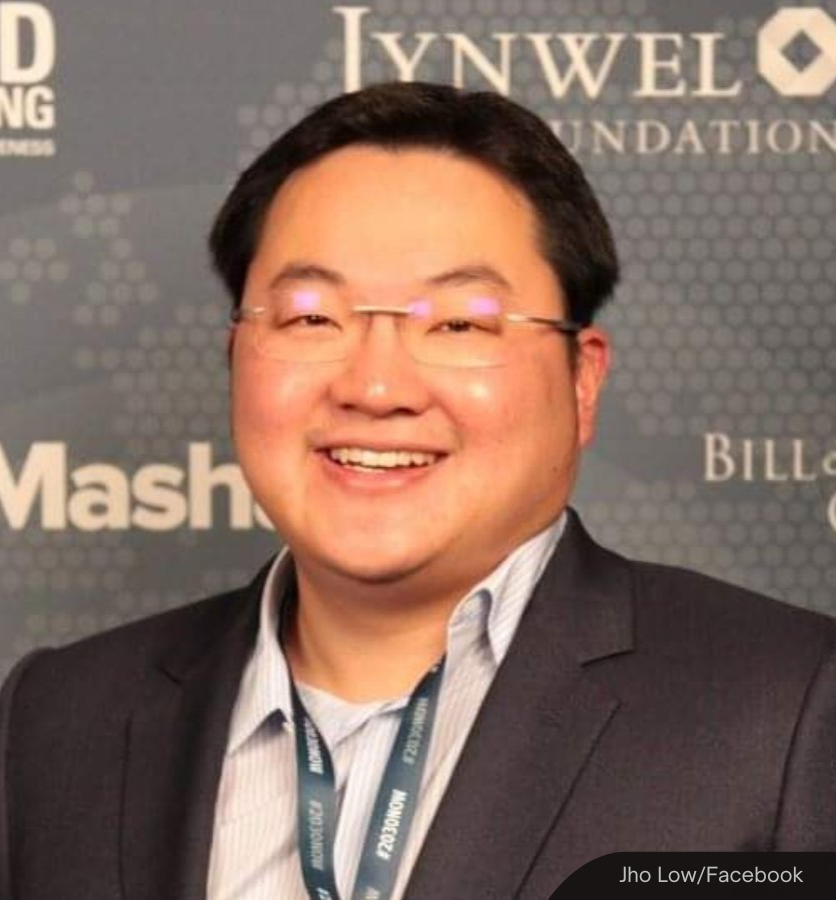 NewsBFM's tweet photo. A new cryptocurrency project, $JHOLOW, has been launched to crowdsource information on the whereabouts of Jho Low.

Created by crypto enthusiasts and investigative journalists, it rewards users with blockchain-based incentives for credible leads on his location.

🧵1 https://t.co/7A1DHijEKa