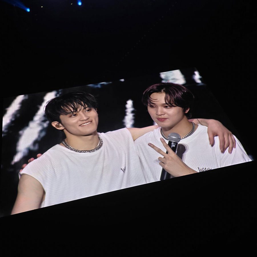 sunhaefs's tweet photo. MARK HAECHAN STRONGEST DUO! https://t.co/wRZhk7o6qf