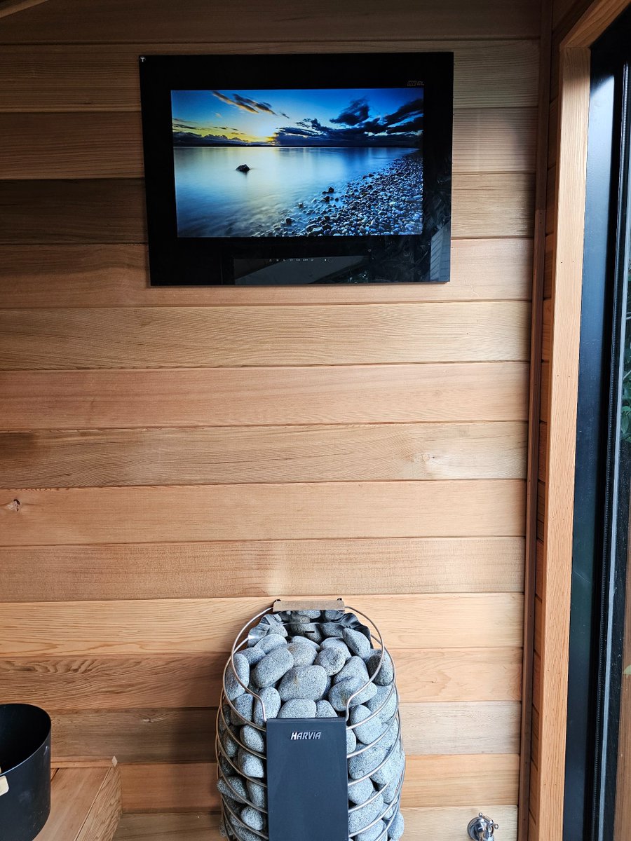 avel_tvs's tweet photo. AVS240SM Black frame installed in a Sauna room from Australian client. #avel https://t.co/uDTwholBXO #waterprooftv #bathroom #bathroomtv #kitchentv #kitchen https://t.co/5AHM1bSVgi