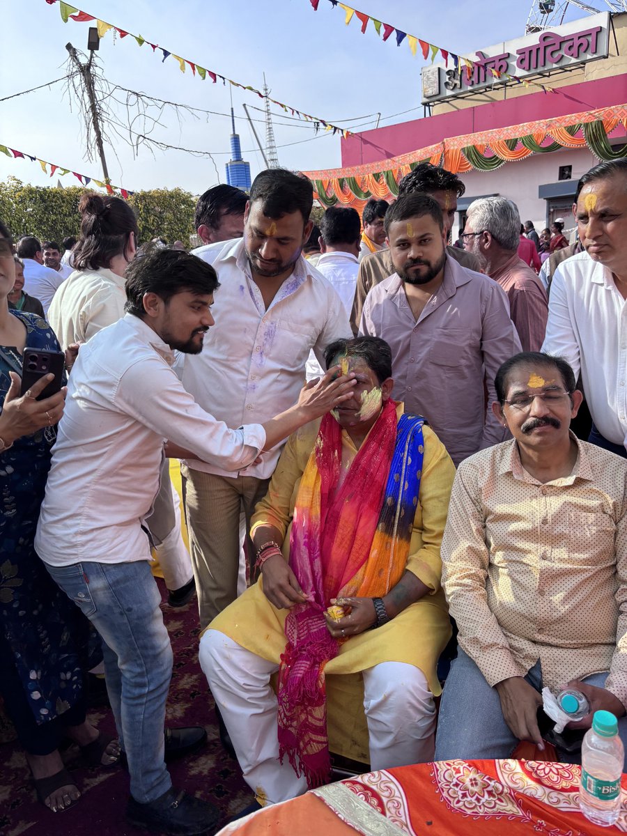 गाजियाबाद शहर विधानसभा के माननीय विधायक श्री  Sanjeev Sharma जी द्वारा आयोजित होली मिलन कार्यक्रम में शामिल होने का सौभाग्य प्राप्त हुआ 
💐💐💐🙏🙏
<a href="/sandeepvvipbjp/">🇮🇳संदीप वर्मा प्रधान जी🚩🇮🇳</a> <a href="/sunilsharmamla/">Sunil Kumar Sharma</a>
 <a href="/poonam1302/">Poonam Chaudhary</a> 
<a href="/myogiadityanath/">Yogi Adityanath</a> 
<a href="/sanjivsharmabjp/">SANJEEV SHARMA</a>