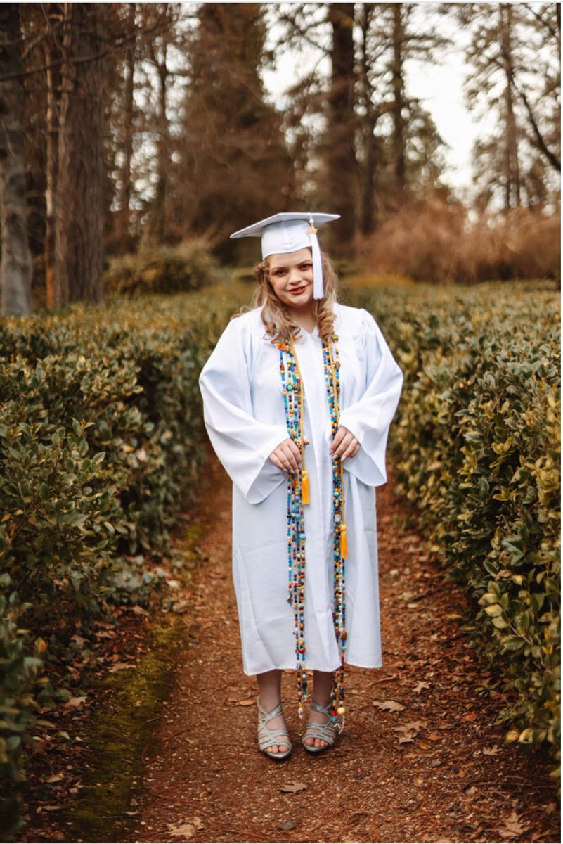 Chronicswiftie1's tweet photo. And in other news, I’ve managed to stay out of the hospital for a while which has allowed me to catch up with school and will be able to graduate this year! I took some senior pictures with my beads of courage, the beads represent all I’ve gone through with my medical journey. https://t.co/l7QgbaGwCM
