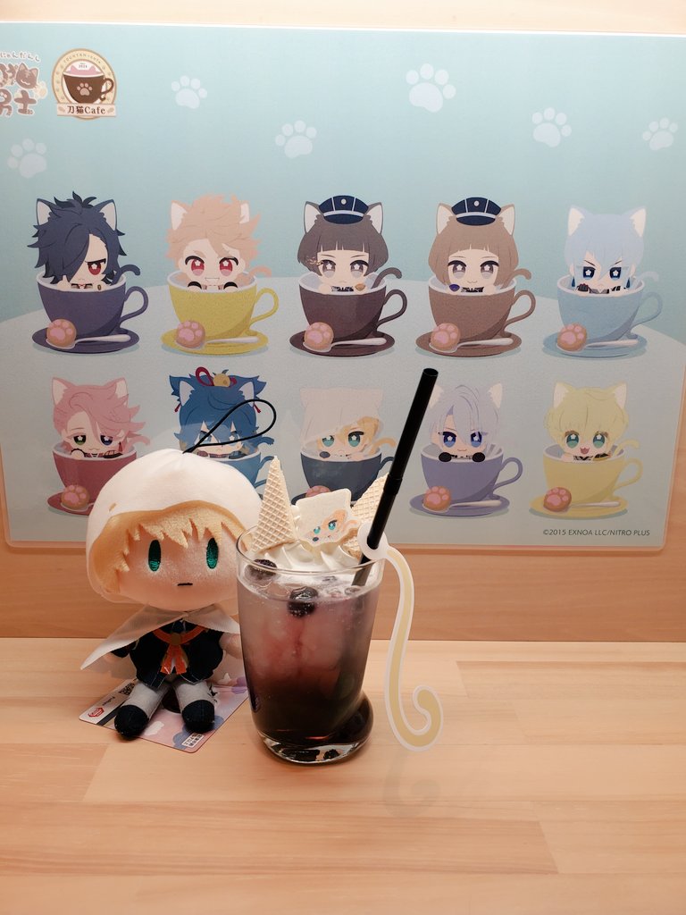 Ranabisque's tweet photo. 今日は友達とコラボカフェにいってきましたー😆
まんばちゃんもちょぎもむっちゃ可愛かった～😊❤️
尚、私が引いたノベルティに、一切まんばちゃんもちょぎも来なくて、代わりに友達の推しを引きまくり、全てプレゼントしましたwww
お腹もいっぱいだし、友達も喜んでくれたので、私は満足ですっ！😆 https://t.co/UUjDdU8jS9