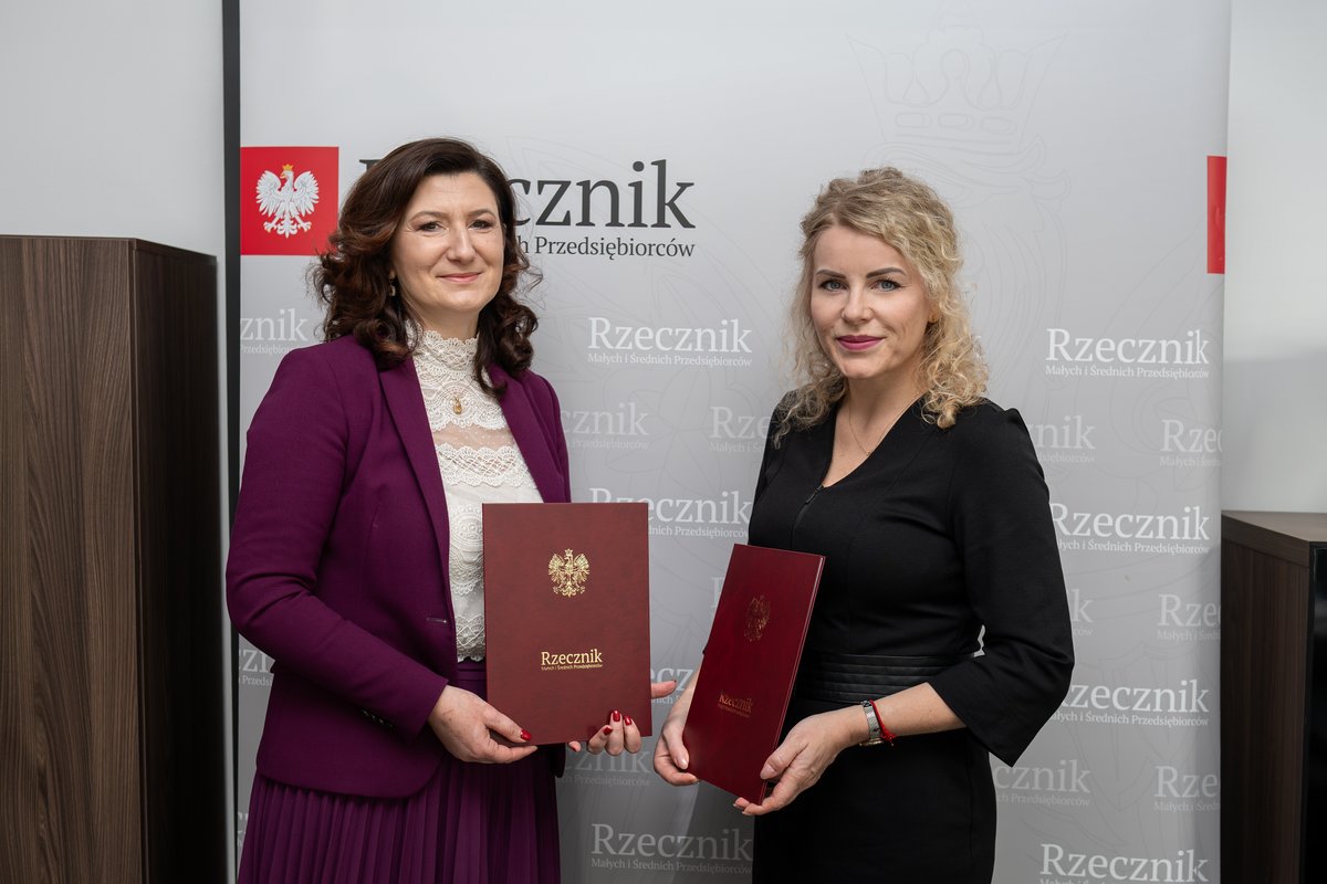 Urząd Zamówień Publicznych (@uzp_gov_pl) on Twitter photo UZP zacieśnia współpracę z <a href="/RzecznikMSP/">Rzecznik MŚP Agnieszka Majewska</a> . Agnieszka Olszewska, Prezes Urzędu oraz Agnieszka Majewska, Rzecznik MŚP podpisały deklarację współpracy.
INFORMACJA - gov.pl/web/uzp/porozu… UZP zacieśnia współpracę z <a href="/RzecznikMSP/">Rzecznik MŚP Agnieszka Majewska</a> . Agnieszka Olszewska, Prezes Urzędu oraz Agnieszka Majewska, Rzecznik MŚP podpisały deklarację współpracy.
INFORMACJA - gov.pl/web/uzp/porozu…