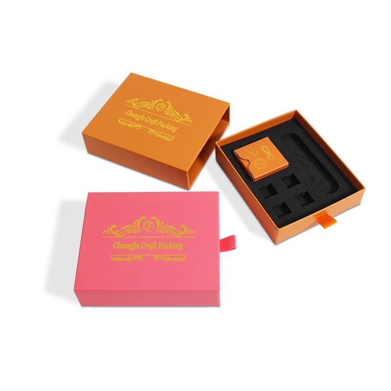cfpackaging's tweet image. High Quality Custom Logo Classical Design Gifts Keychain Small Drawer Box With Foam Insert🗝
☑Moq: 500pcs
☑Size: 12X10X3 cm
☑ 4️⃣ colors available, foam insert can be customized to size
☑Factory direct price
#giftboxes #drawerboxes #drawerbox #highqualitypackaging