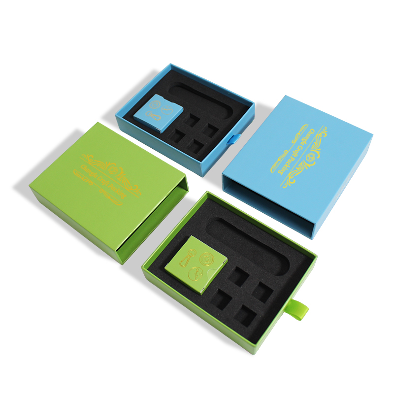cfpackaging's tweet image. High Quality Custom Logo Classical Design Gifts Keychain Small Drawer Box With Foam Insert🗝
☑Moq: 500pcs
☑Size: 12X10X3 cm
☑ 4️⃣ colors available, foam insert can be customized to size
☑Factory direct price
#giftboxes #drawerboxes #drawerbox #highqualitypackaging