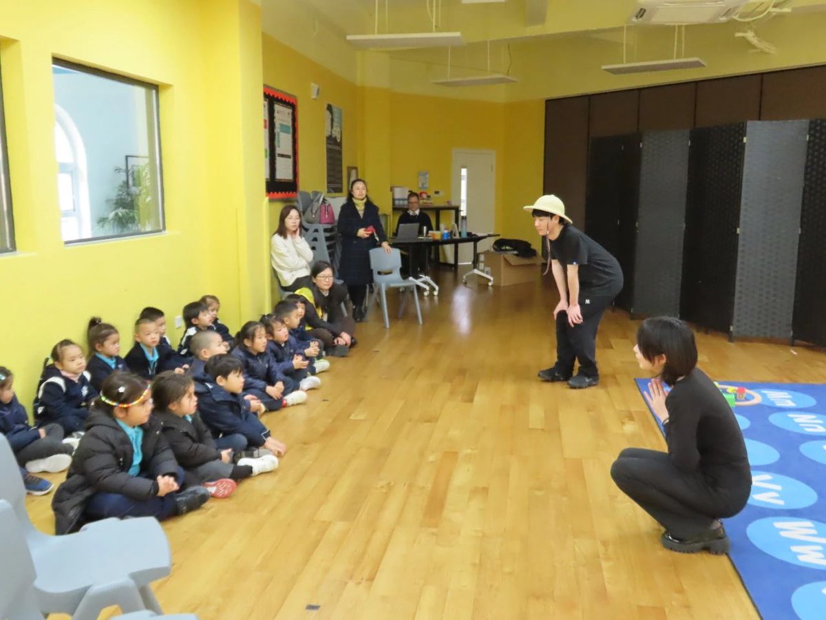 LemanChengdu's tweet image. At Léman, drama isn’t just about performing—it’s about creativity, confidence, and connection. Our students have been bringing stories to life on stage, engaging our youngest learners in exciting and imaginative performances.