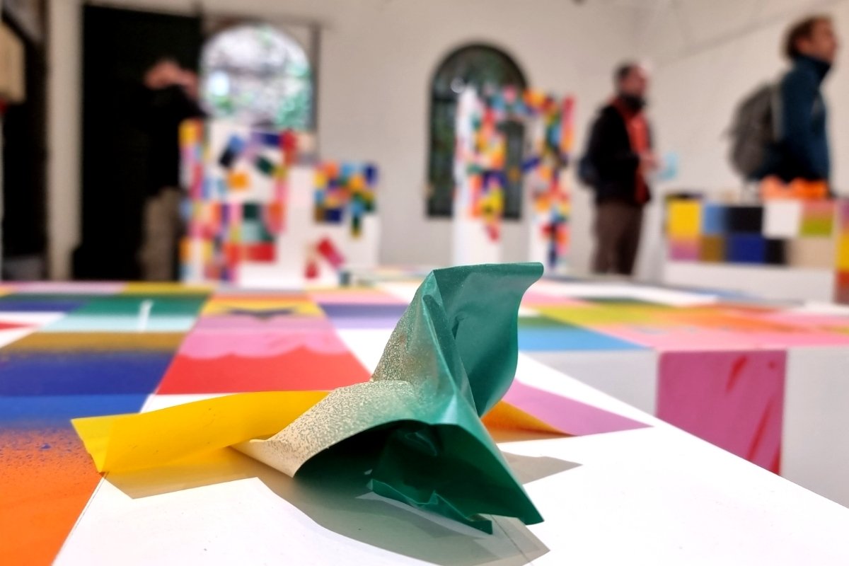 Barcelona's generative art troupe.
Checking out an exhibition space for an upcoming show!
With <a href="/luisfraguada/">Luis E. Fraguada</a> <a href="/daniel_julia/">danieljulia.tez</a> <a href="/Paolo_Curtoni/">Paolo Curtoni</a> <a href="/heeey_eth/">heeey.eth</a> 
Pura alegria!!