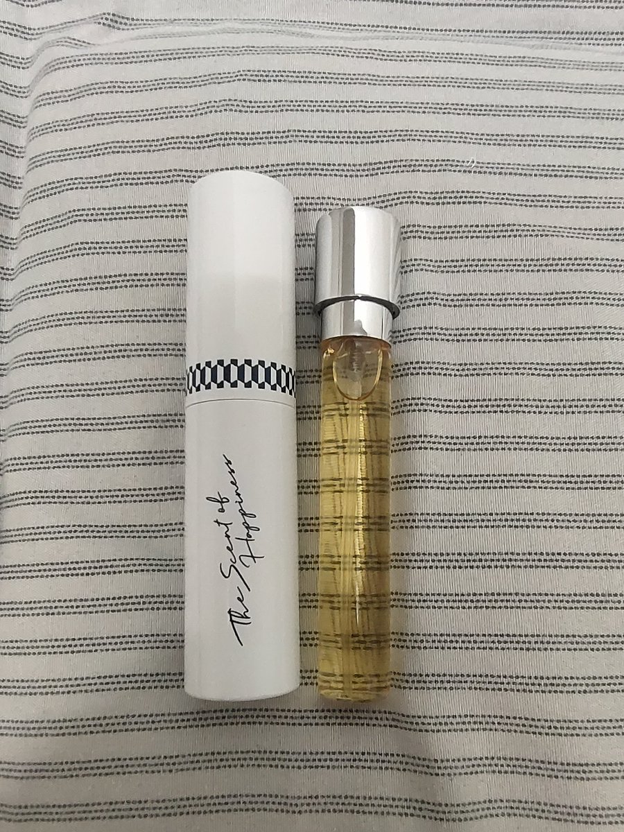 ap_morning's tweet photo. ส่งต่อน้ำหอม butterfly thai perfume กลิ่นวนิลา 98% 📌160 รวมส่ง 
รี+ปัก ลด 10 บาท
#ส่งต่อน้ำหอม #ส่งต่อเครื่องสําอาง #ส่งต่อเครื่องสําอางมือสอง #น้ําหอม https://t.co/p2dDoTZLUd