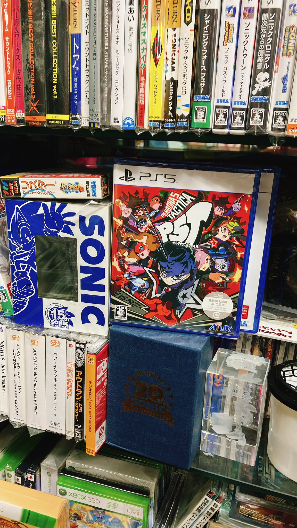 Mega-Drive Genesis -- Rent A Hero -- Boxed. JAPAN. Action