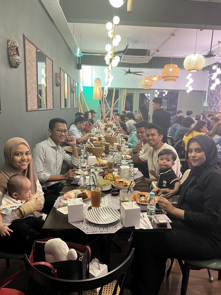 RojakBytes's tweet photo. A special evening for Iftar and celebrating two incredible years of Rojak Bytes. Good food, great conversations, and the joy of togetherness, cherishing the bonds we’ve built and the journey ahead.

Thank you to everyone who’s been part of our story! 🌙✨ https://t.co/PQ0VdSGtlB
