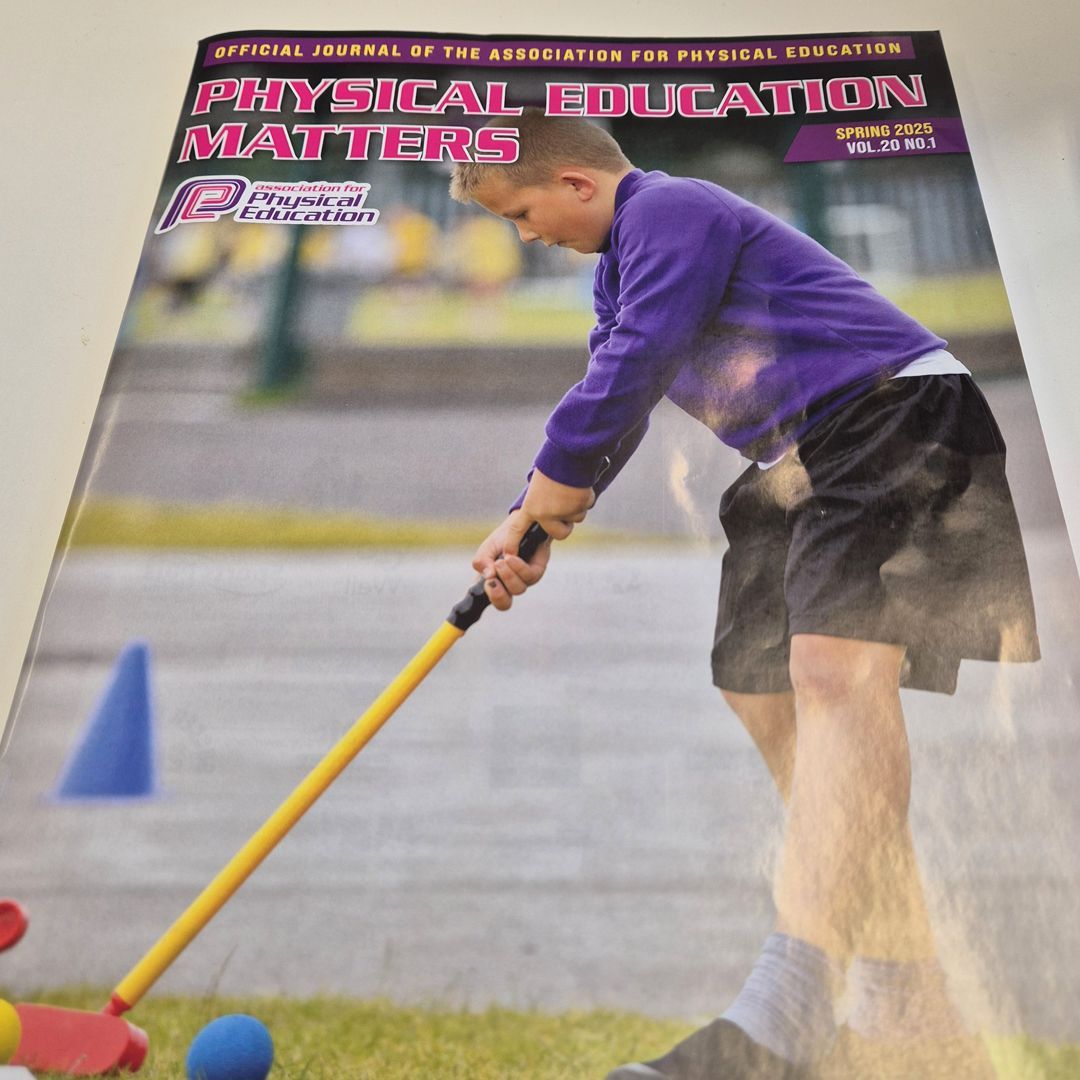 TeachActive's tweet image. Catching up on the latest issue of Physical Education Matters, some brilliant articles! 👀 

@afPE_PE #PhysicalEducation #ActiveLessons