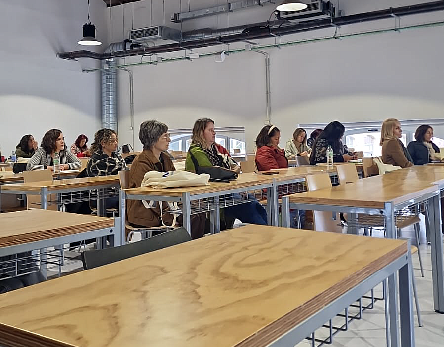 secpal_'s tweet photo. 🗞️  Nota de prensa | Toledo acoge hoy y mañana las X Jornadas Nacionales de Enfermería en #CuidadosPaliativos, en las que participan cerca de 200 profesionales de toda España - #AECPAL2025 #EnfermeríaPaliativa @AECPAL_ 

🔗 Acceso a la información 👉 https://t.co/16cQ6avHvd https://t.co/1YNAUl55qr