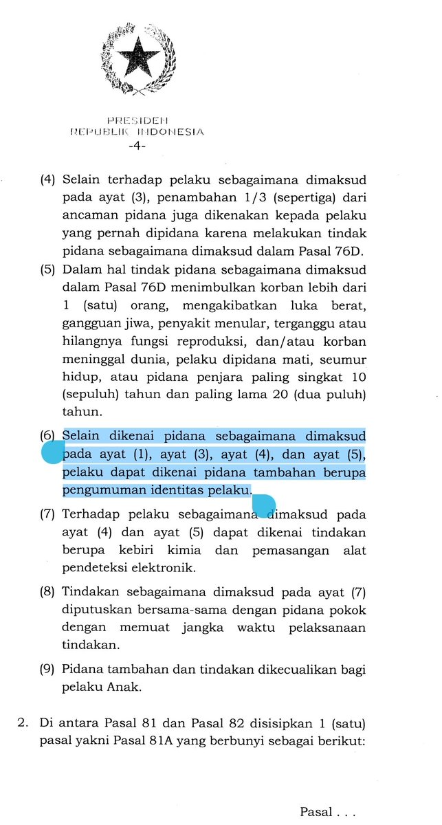 Kenapa muka ditutup pakai masker pedofilia itu pak <a href="/ahriesonta/">ahriesonta</a> ? ada UU perlindungan anak  

Selain dikenai pidana sebagaimana dimaksud pada ayat (1), ayat (3), ayat (4), dan ayat (5), pelaku dapat dikenai pidana tambahan berupa pengumuman identitas pelaku.

(7) Terhadap pelaku
