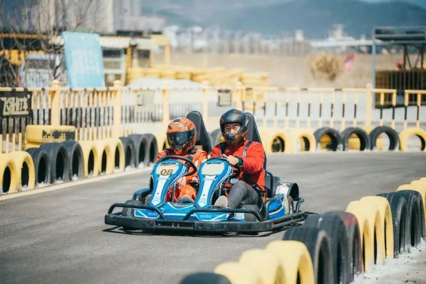 Beilun_media's tweet image. Mud splashes, dust flies! Come to Meishan #Bay in Ningbo to #experience the #excitement of racing! Location: Feiyang Power Park. #Beilun #beilun40years