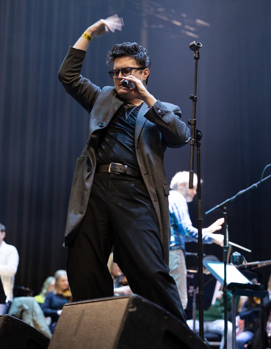 Dublin Bowie Festival (@dublinbowiefest) on Twitter photo Shobsy at The Songs of David Bowie concert.
Part of the Dublin Bowie Festil.
Photo Mark Dyde. Thank you for sharing.
<a href="/shobsymusic/">Shobsy</a> <a href="/rte_co/">RTÉConcertOrchestra</a>
<a href="/Failte_Ireland/">Fáilte Ireland</a> <a href="/artscouncil_ie/">The Arts Council / An Chomhairle Ealaíon</a>
<a href="/DublinLive_/">Dublin Live</a> @heritageirelandopw
<a href="/DubCityCouncil/">Dublin City Council</a> <a href="/VisitDublin/">Visit Dublin</a> <a href="/DublinTown/">DublinTown</a>
<a href="/bowieww/">David Bowie Wonderworld</a> <a href="/davidbowie_news/">David Bowie News</a> Shobsy at The Songs of David Bowie concert.
Part of the Dublin Bowie Festil.
Photo Mark Dyde. Thank you for sharing.
<a href="/shobsymusic/">Shobsy</a> <a href="/rte_co/">RTÉConcertOrchestra</a>
<a href="/Failte_Ireland/">Fáilte Ireland</a> <a href="/artscouncil_ie/">The Arts Council / An Chomhairle Ealaíon</a>
<a href="/DublinLive_/">Dublin Live</a> @heritageirelandopw
<a href="/DubCityCouncil/">Dublin City Council</a> <a href="/VisitDublin/">Visit Dublin</a> <a href="/DublinTown/">DublinTown</a>
<a href="/bowieww/">David Bowie Wonderworld</a> <a href="/davidbowie_news/">David Bowie News</a>