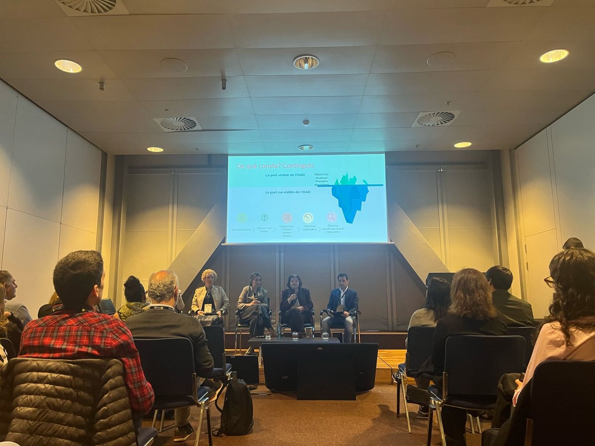 AOC (@consorciaoc) on Twitter photo Segon dia de #CGD2025 a la Sala C, amb la taula rodona: "Avaluant l'eficiència i l'impacte de la transformació digital"
🗣️Amb <a href="/AstridDesset/">Astrid Desset🎗</a>, David Gutiérrez, Montserrat Soler, <a href="/7nataliacantero/">natalia cantero</a> i <a href="/davidpv70/">David Pastor</a> Segon dia de #CGD2025 a la Sala C, amb la taula rodona: "Avaluant l'eficiència i l'impacte de la transformació digital"
🗣️Amb <a href="/AstridDesset/">Astrid Desset🎗</a>, David Gutiérrez, Montserrat Soler, <a href="/7nataliacantero/">natalia cantero</a> i <a href="/davidpv70/">David Pastor</a>