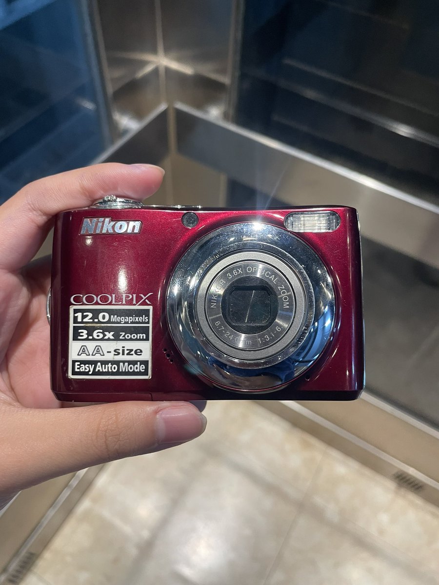 mj_mps's tweet photo. 🏎️Nikon coolpix L22
เต็มระบบ ฝาถ่านปิดสนิท แฟลชออกซูมเข้า
ออกลื่นๆ ไม่มีฝุ่น ตัวบอดี้กริบๆ ปุ่มกดได้ทุกปุ่ม

Price .- 2390  free shipping ❕🍒

#กล้องดิจิตอลเก่า #กล้องดิจิตอลมือสอง #ส่งต่อกล้องดิจิตอล #กล้องดิจิตอล #กล้องมือสอง https://t.co/4IO5T63LJN