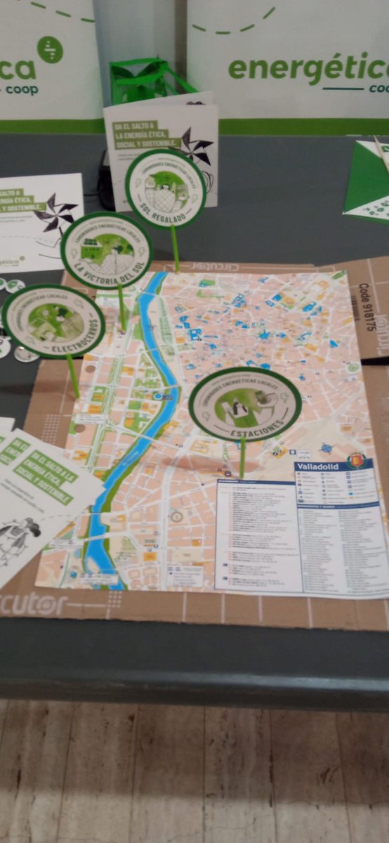 Así de bonito tenía nuestro grupo local de Valladolid el stand en el #fororenovat que organizó <a href="/Cylsolar/">Cylsolar</a>.

¡Ha sido un gusto poder participar!