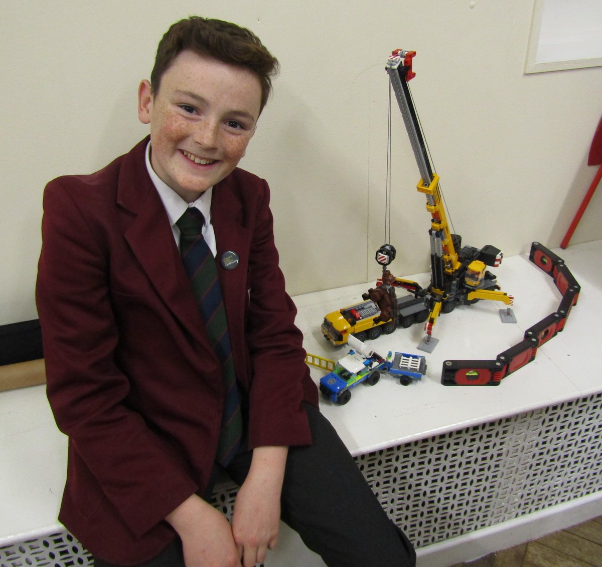 AKSDesignTech's tweet image. A significant effort by these @AKSSchool pupils last night to showcase the breadth of activity we offer & encourage in our D&T co-curricular activities 🏗️💡🏆 #proudteacher #dreamteam #WeAreAKS #openevening #DesignTechRocks
