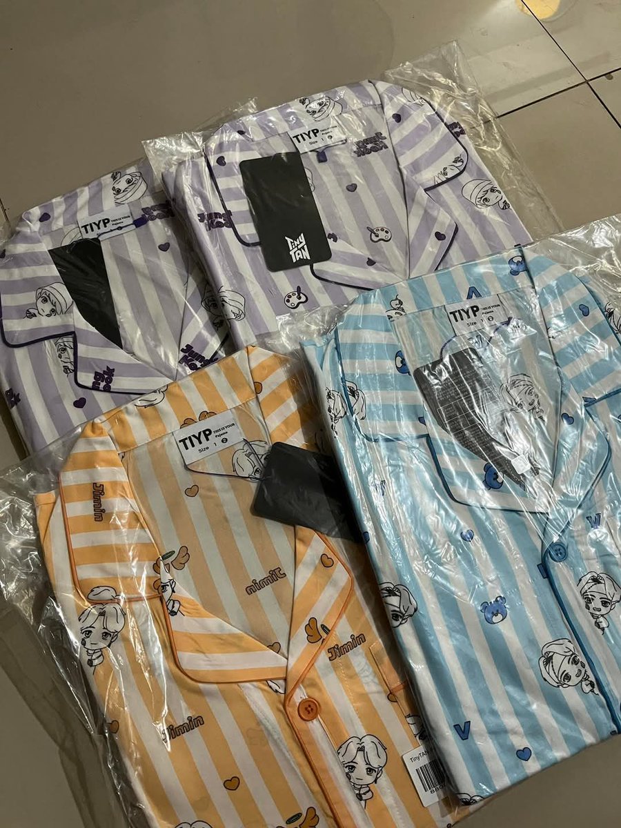 mondaycrumbs's tweet photo. BTS Tiny tan pajama set (peek a boo)
   ꔛ 1,150 per ser
   ꔛ size 2 only
   ꔛ sf

— mop: gcash
— mod: jnt &amp; ggx direct
— ON HAND!
— avail members: jk, v, &amp; jimin

t. wts lfb bts bts tinytan jk jungkook v tahyung jimin jm pajama official https://t.co/LAal2p7nLJ